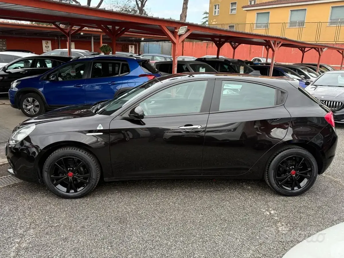 Usata Alfa Romeo Giulietta 120 CV (88 kW) 2016 Nero Utilitaria