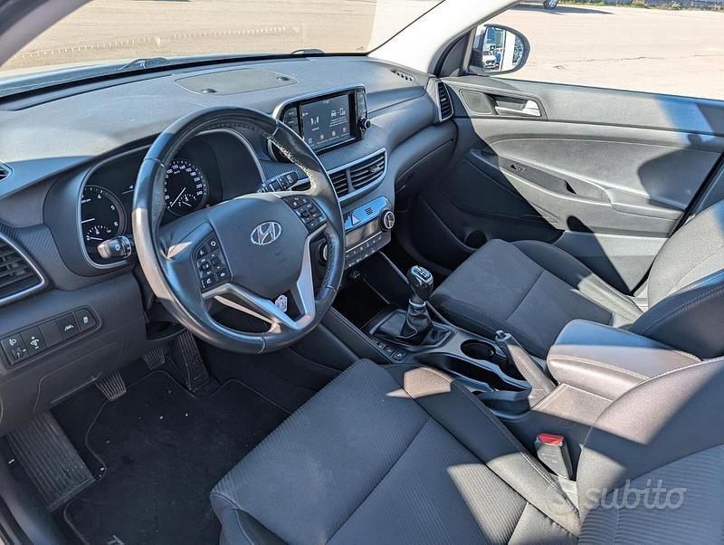 Usata Hyundai Tucson Comfort 136 CV (100 kW) 2018 Grigio SUV