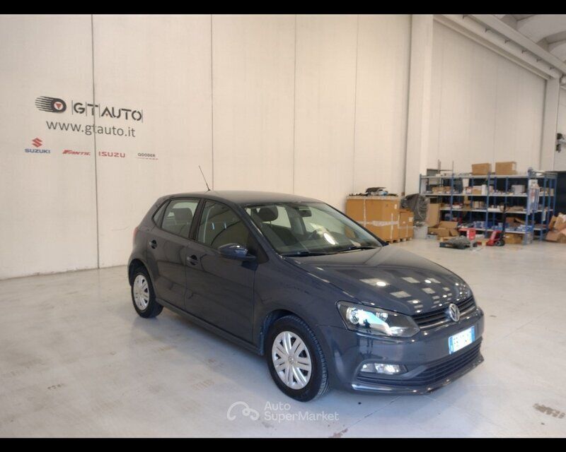 Usata VW Polo Trendline 75 CV (55 kW) 2015 Gray