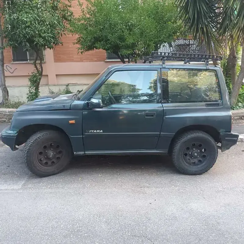Usata Suzuki Vitara 68 CV (50 kW) 1996 Verde SUV