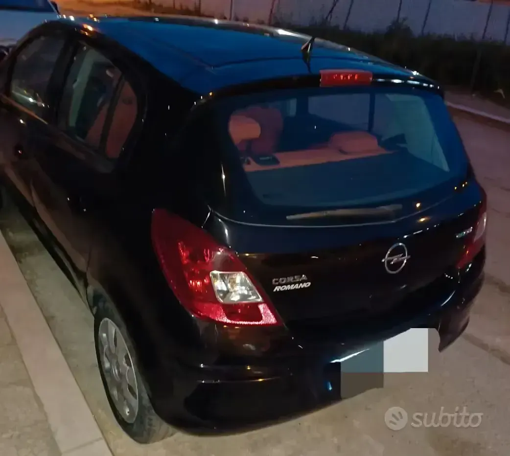 Usata Opel Corsa 75 CV (55 kW) 2009 Nero Utilitaria