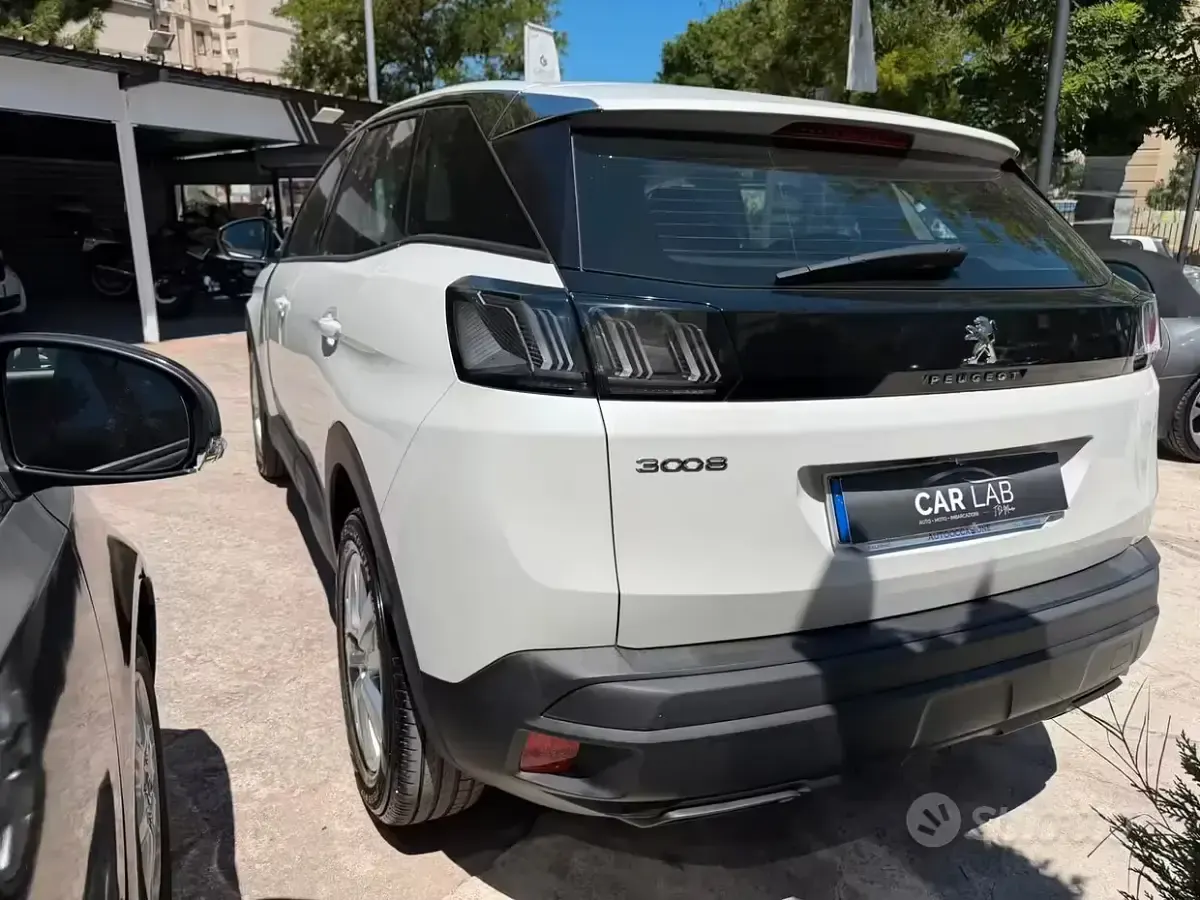 Usata Peugeot 3008 GT 131 CV (96 kW) 2022 Bianco SUV