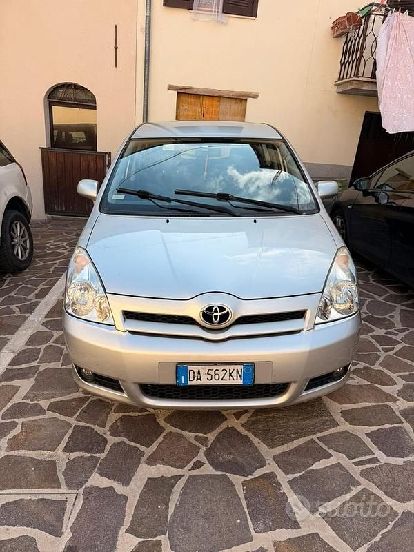 Begagnad Toyota Corolla 136 HK (100 kW) 2006 Kombi