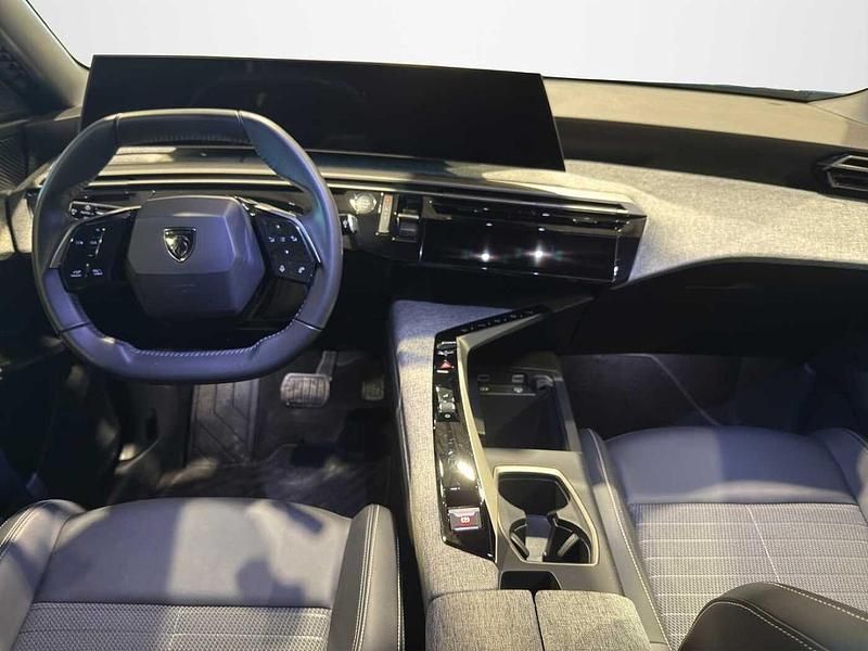 Usata Peugeot e-3008 Allure 154 kW (210 CV) 2024 Blu petrolio SUV