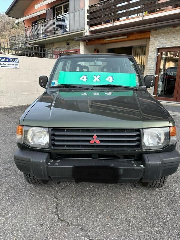 Usata Mitsubishi Pajero Select 100 CV (73 kW) 1998 Marrone SUV