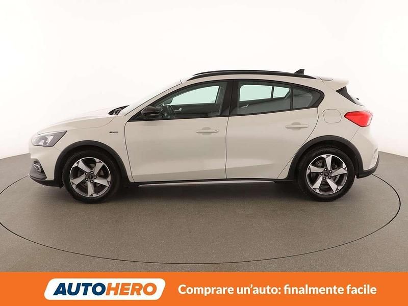 Usata Ford Focus Active 120 CV (88 kW) 2022 Bianco Berlina