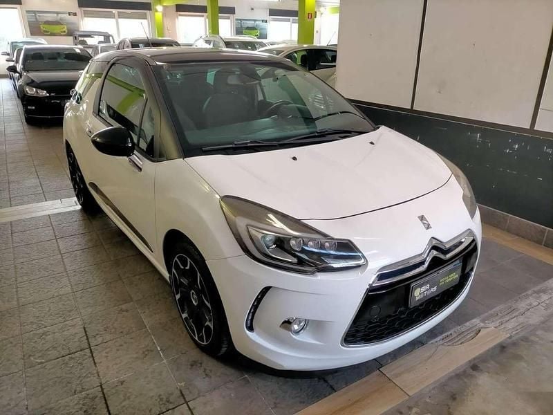 Usata DS Automobiles DS3 Chic 82 CV (60 kW) 2015 Bianco ghiaccio Berlina