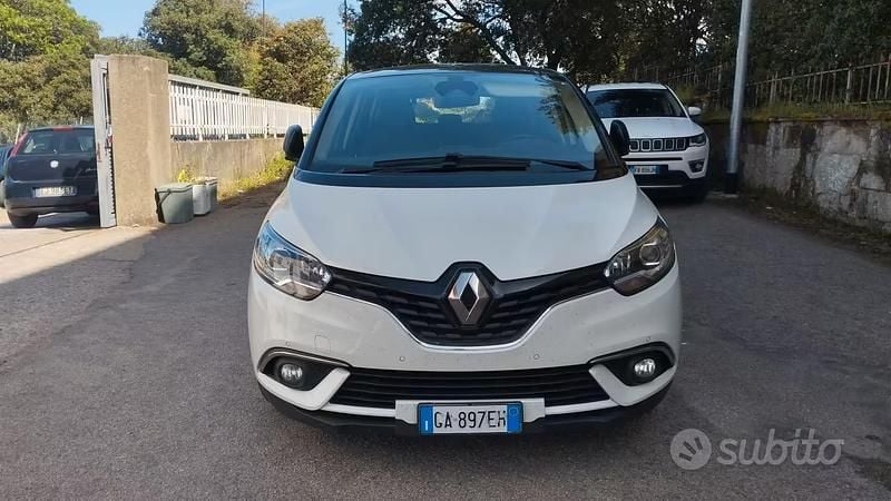 Usata Renault Scénic IV Initiale 120 CV (88 kW) 2020 Bianco Monovolume