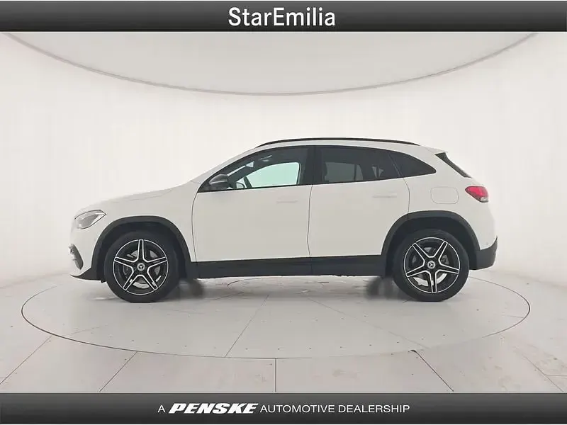 Usata Mercedes GLA250 Premium 160 CV (117 kW) 2022 Bianco SUV