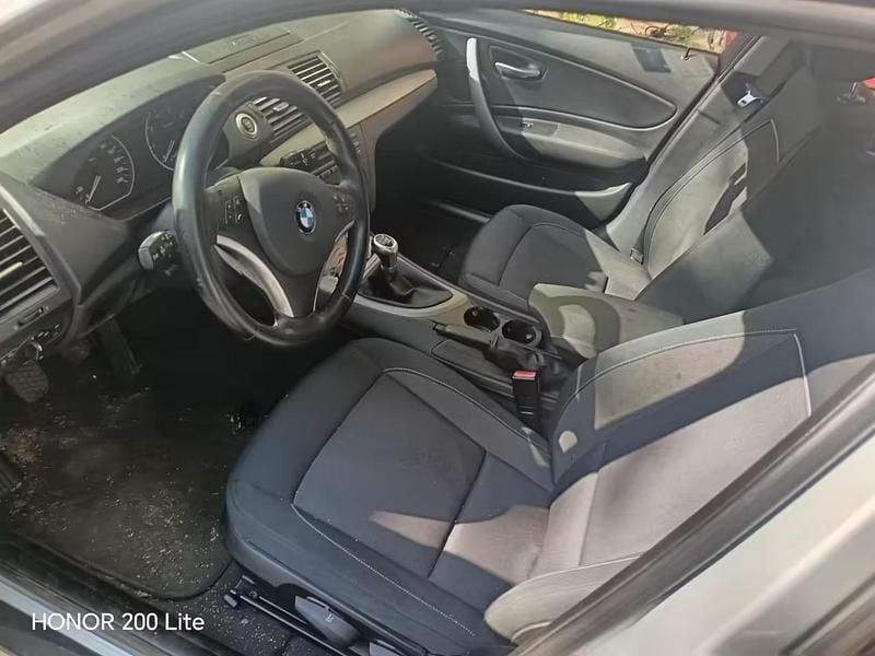 Usata BMW 116 122 CV (89 kW) 2007 Argento Utilitaria