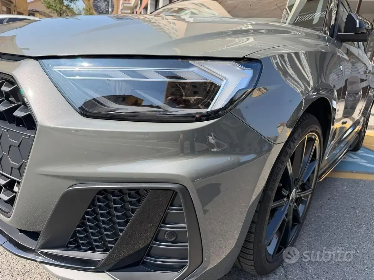 Usata Audi A1 S-Line 110 CV (80 kW) 2022 Grigio SUV