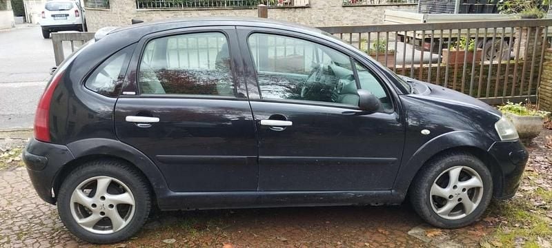 Nero Usata 2008 Citroën C3 Exclusive Tre volumi | 800 € (Super prezzo) - Immagine 1/4
