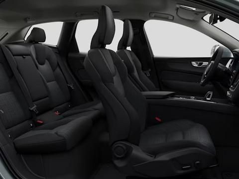 Nuova Volvo XC60 Core 250 CV (183 kW) 2025 Vapour grey SUV