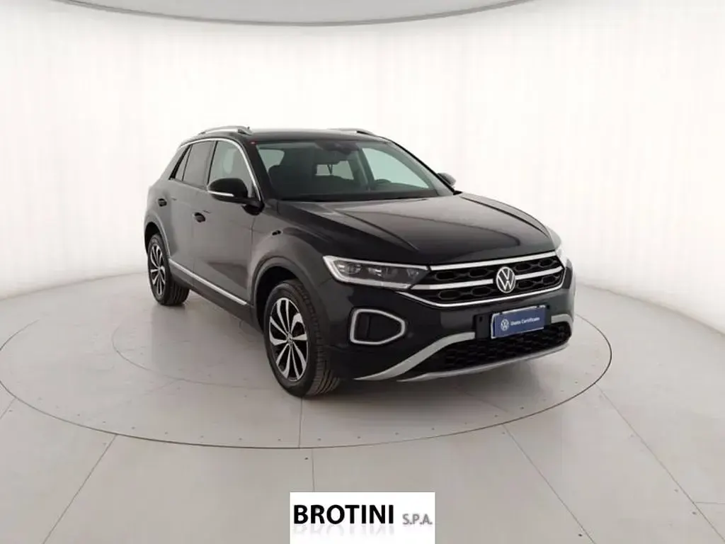 Usata VW T-Roc Style 110 CV (80 kW) 2023 Nero metallizzato SUV