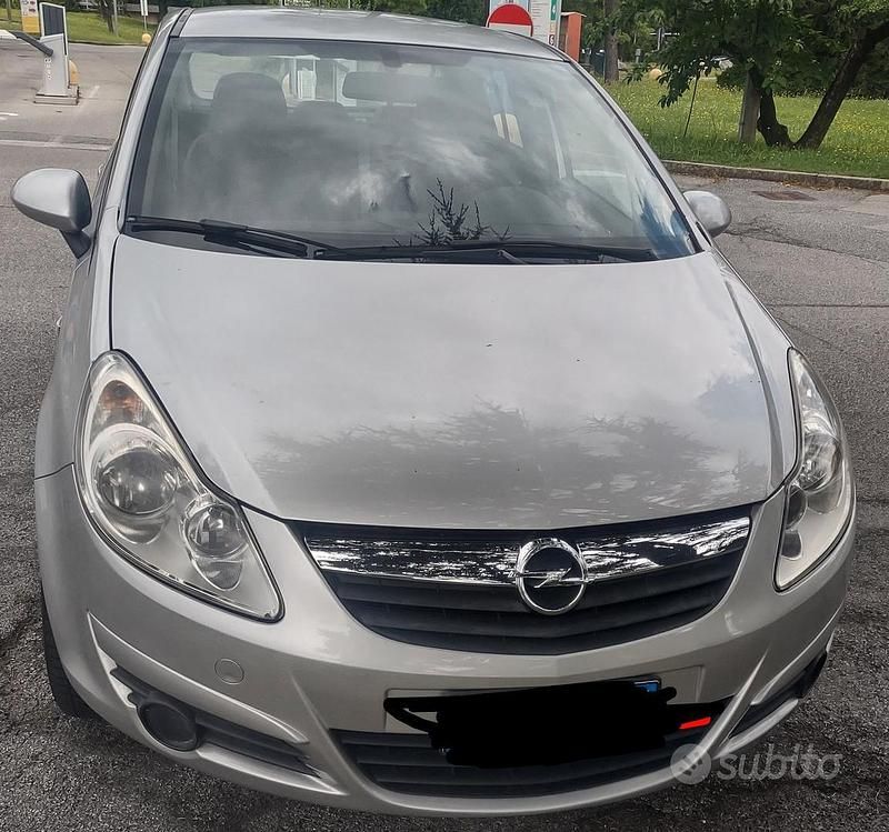Usata Opel Corsa 2009 Grigio Utilitaria