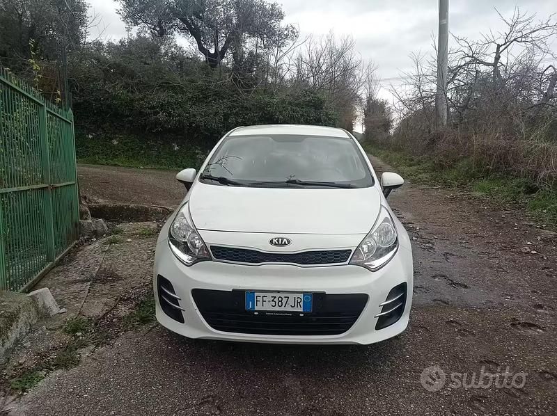 Usata Kia Rio 75 CV (55 kW) 2016 Utilitaria