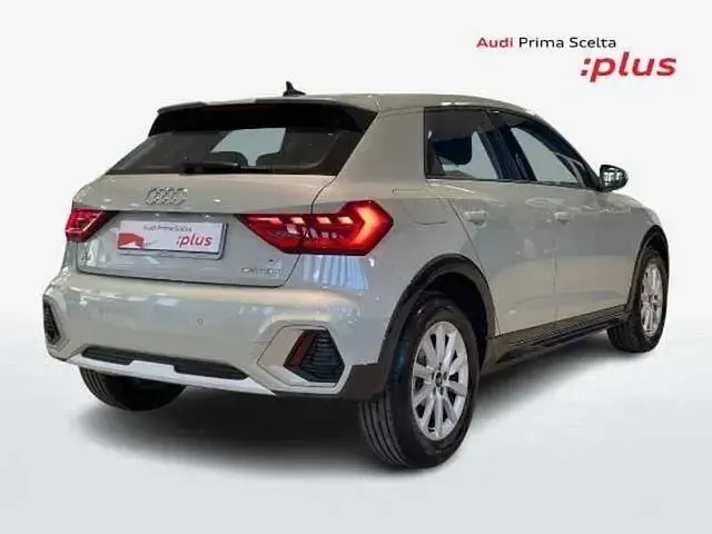 Usata Audi A1 Business 116 CV (85 kW) 2024 Argento SUV