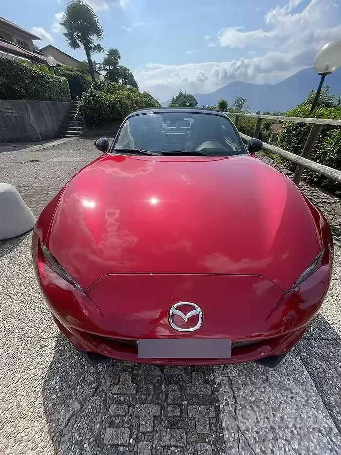Usata Mazda MX5 131 CV (96 kW) 2021 Rosso Cabrio