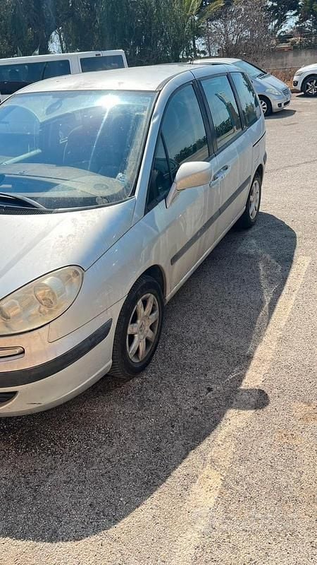 Usata Peugeot 807 136 CV (100 kW) 2008 Grigio Monovolume