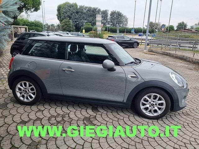 Usata Mini Cooper 136 CV (100 kW) 2017 Grigio pastello Utilitaria