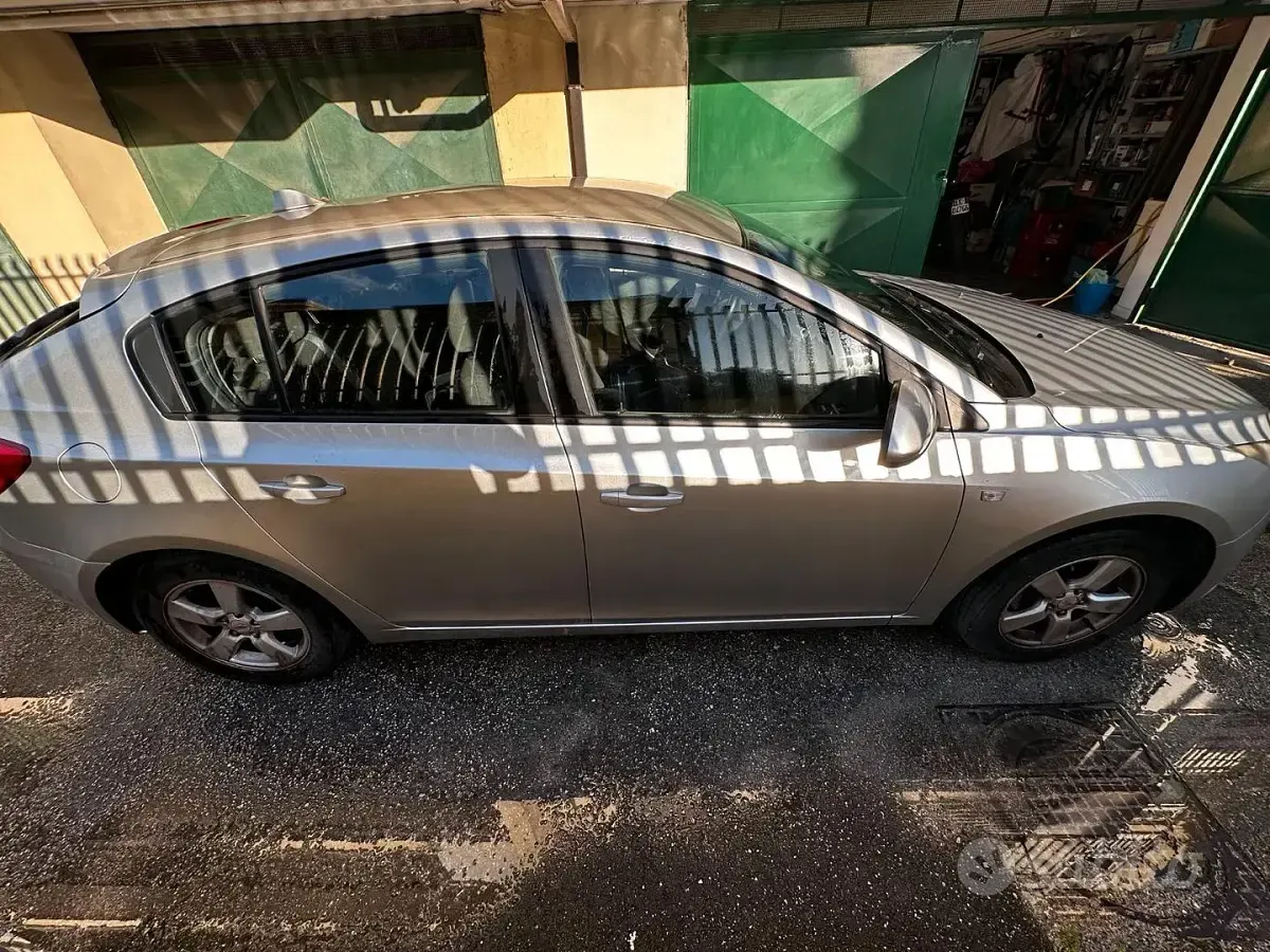 Usata Chevrolet Cruze LT 141 CV (103 kW) 2012 Grigio Berlina