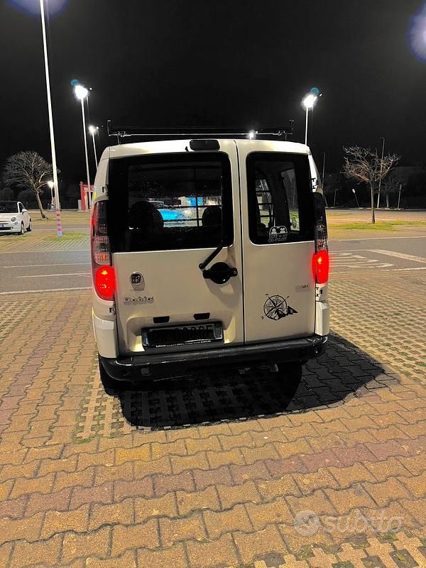 Usata Fiat Doblò 105 CV (77 kW) 2008 Bianco Monovolume