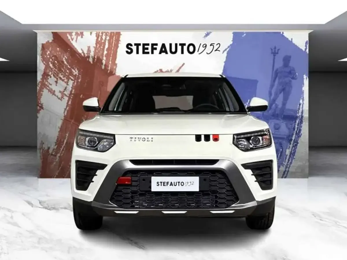 Nuova KGM Tivoli 135 CV (99 kW) 2026 Grand white SUV