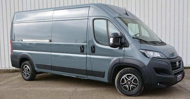 Usata Fiat Ducato 180 CV (132 kW) 2023 Grigio Furgone