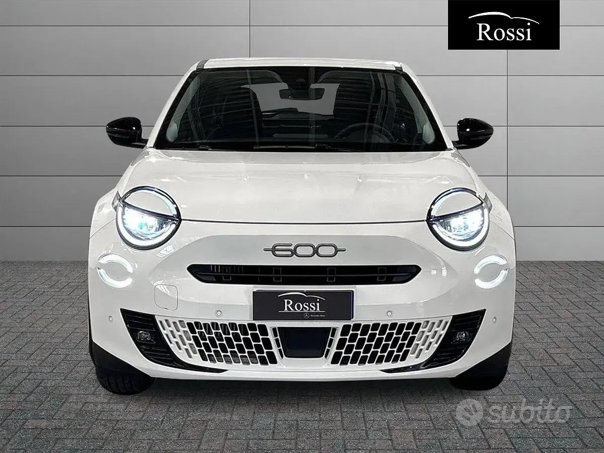 Usata Fiat 600 Pop 136 CV (100 kW) 2025 Bianco SUV