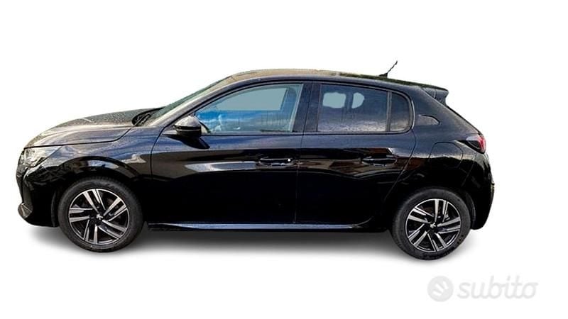 Usata Peugeot 208 Allure 101 CV (74 kW) 2023 Nero Utilitaria