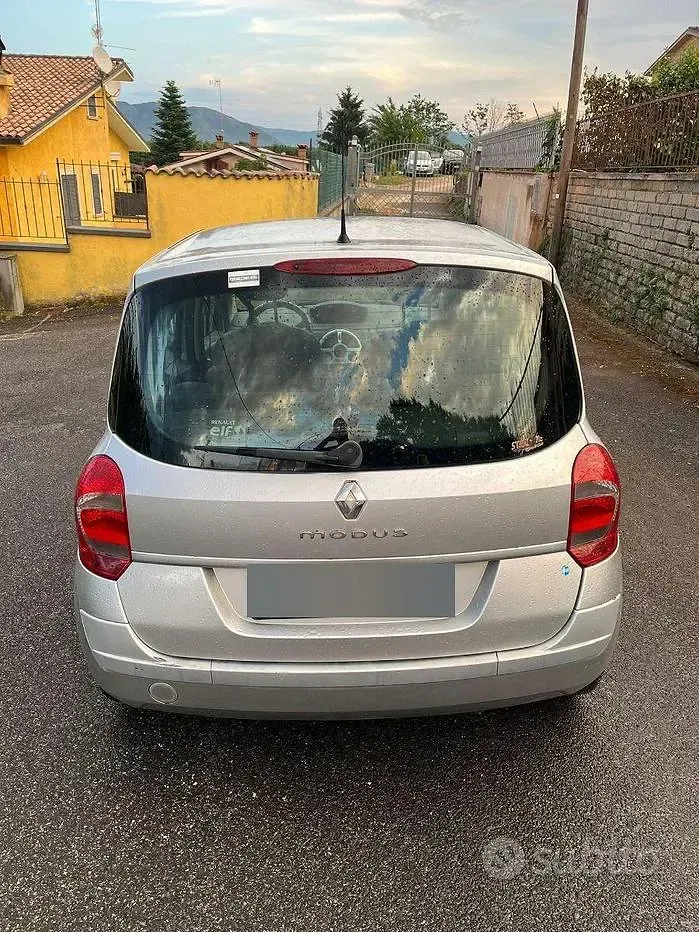 Usata Renault Modus 113 CV (83 kW) 2008 Grigio Monovolume