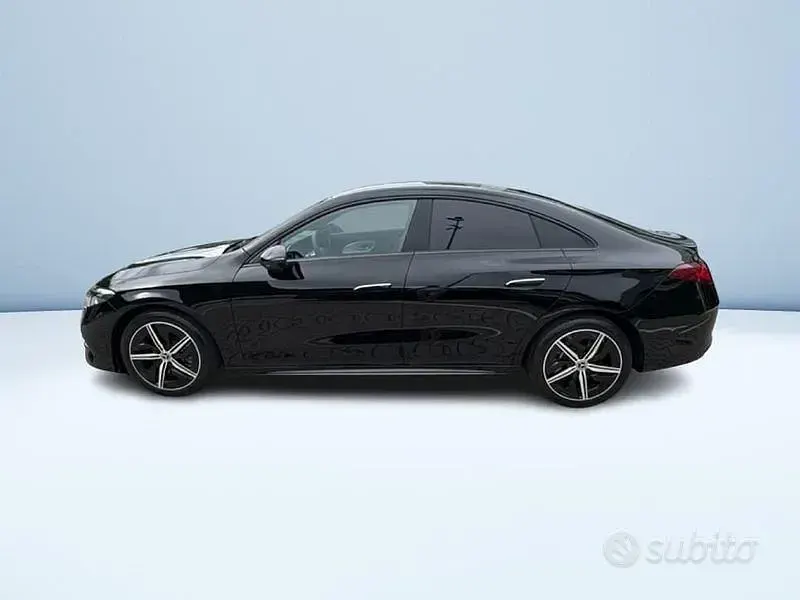 Nuova Mercedes CLA 200 EQ AMG line 164 kW (224 CV) 2026 Nero Berlina