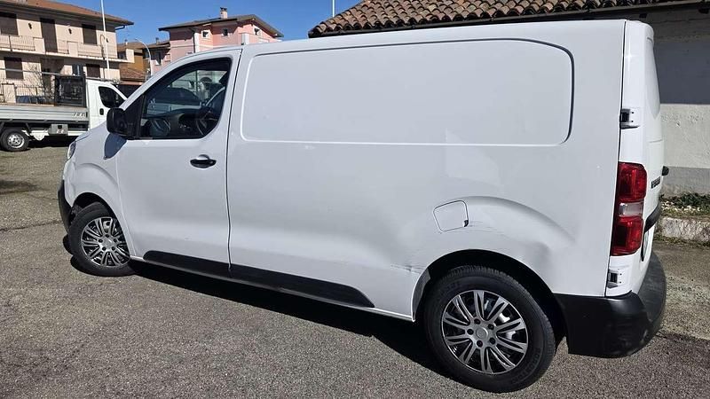 Usata Peugeot Expert 120 CV (88 kW) 2023 Bianco Furgone