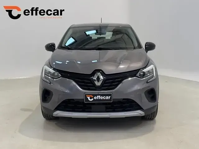 Usata Renault Captur 101 CV (74 kW) 2023 Grigio SUV