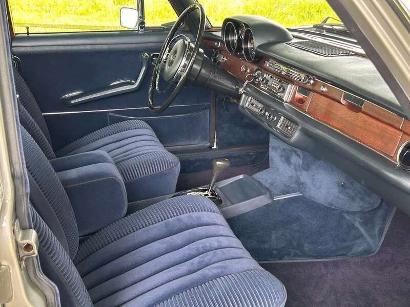 Usata Mercedes 280 SE 179 CV (131 kW) 1971 Argento Berlina