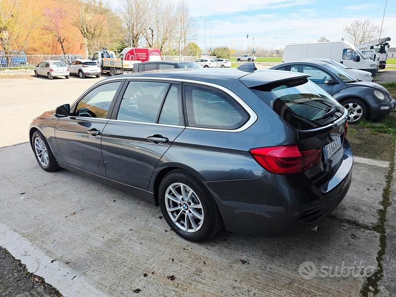 Usata BMW 316 Luxury Line 115 CV (84 kW) 2017 Grigio Station wagon