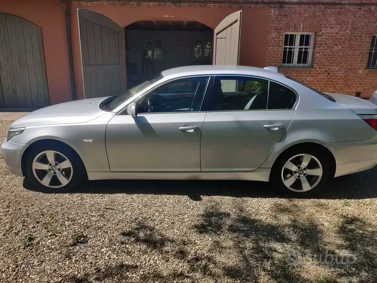 Usata BMW 530 2007 Grigio Berlina