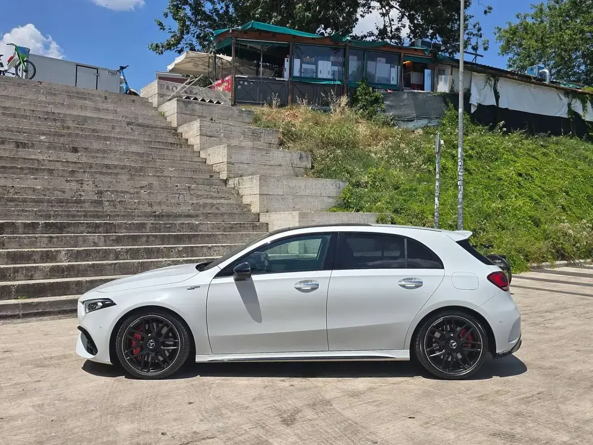 Usata Mercedes A45 AMG AMG Edition 1 421 CV (309 kW) 2022 Bianco Utilitaria