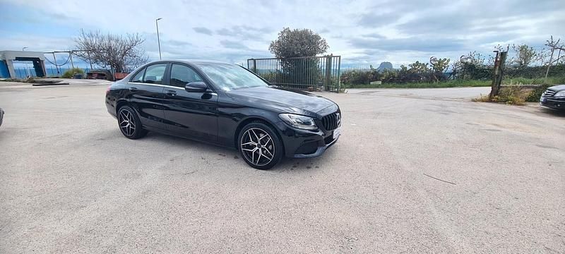 Usata Mercedes C200 Exclusive 136 CV (100 kW) 2016 Nero Berlina