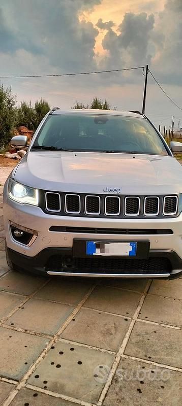 Usata Jeep Compass Limited 156 CV (114 kW) 2021 Grigio SUV