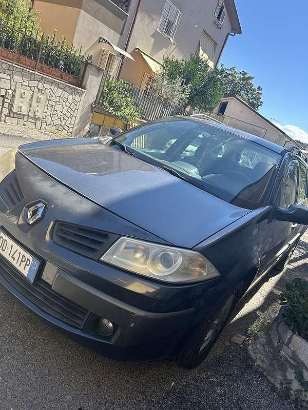 Usata 2006 Renault Mégane GrandTour Dynamique Station wagon | 1500 € - Immagine 1/4