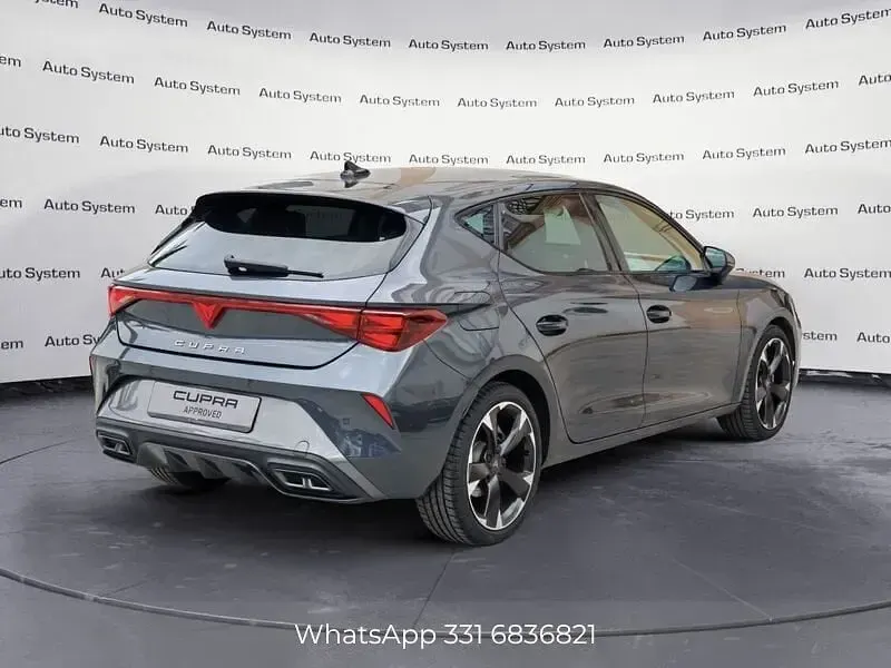 Usata Cupra Leon 150 CV (110 kW) 2025 Magnetic tech Utilitaria