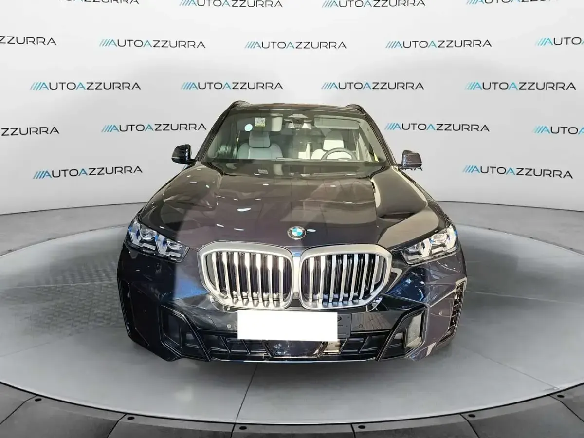 Nuova BMW X5 M Sport 298 CV (219 kW) 2026 Blu/azzurro SUV