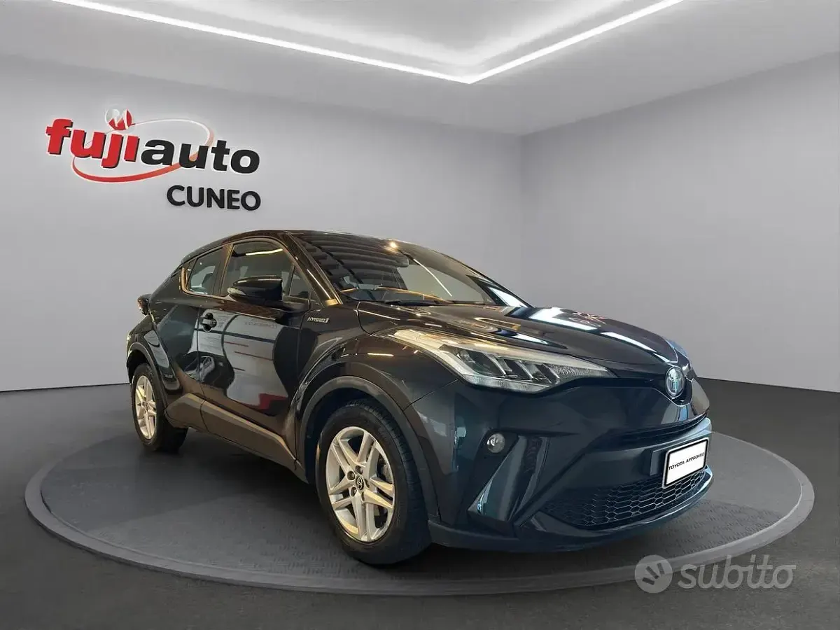 Usata Toyota C-HR Active 122 CV (89 kW) 2020 Black met SUV