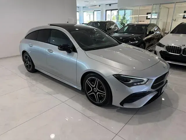 Usata Mercedes CLA200 AMG Line Premium 150 CV (110 kW) 2024 Argento Coupé