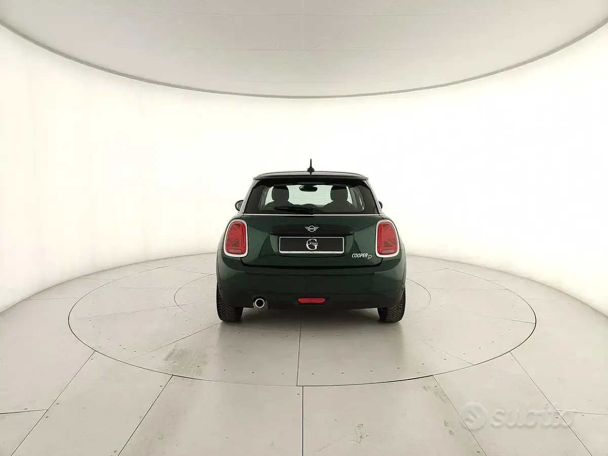 Usata Mini Cooper D Hype 116 CV (85 kW) 2020 Verde Utilitaria