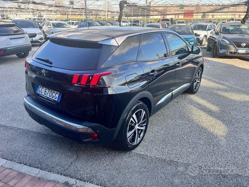 Usata Peugeot 3008 Allure 131 CV (96 kW) 2020 Nero SUV