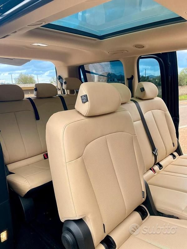 Usata Hyundai Staria 177 CV (130 kW) 2024 Nero Monovolume