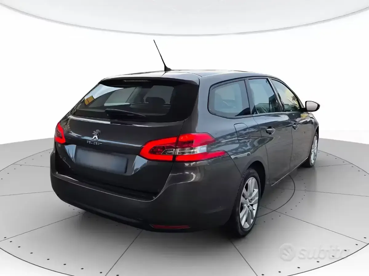 Usata Peugeot 308 SW Business-Line 131 CV (96 kW) 2020 Grigio Station wagon