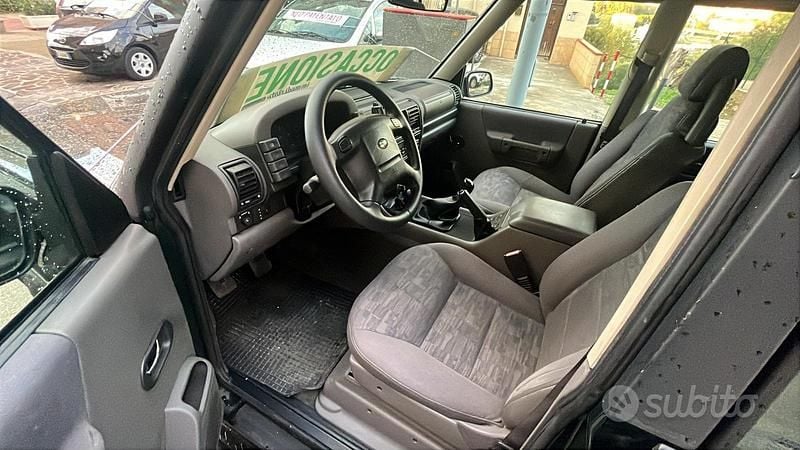 Second-hand Land Rover Discovery 2 S 138 CP (101 kW) 2002 Verde SUV